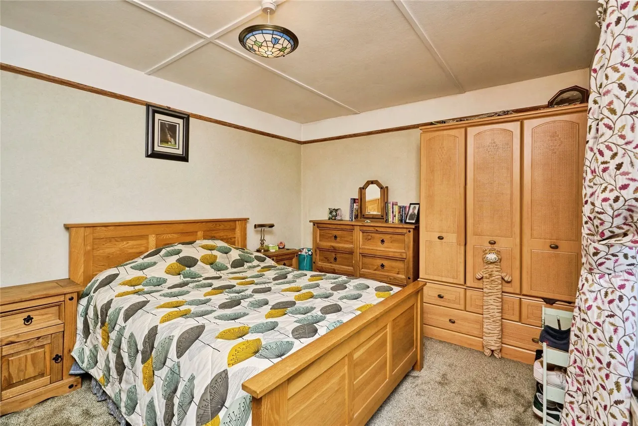 Castle Road, Newport, PO30, photo 32