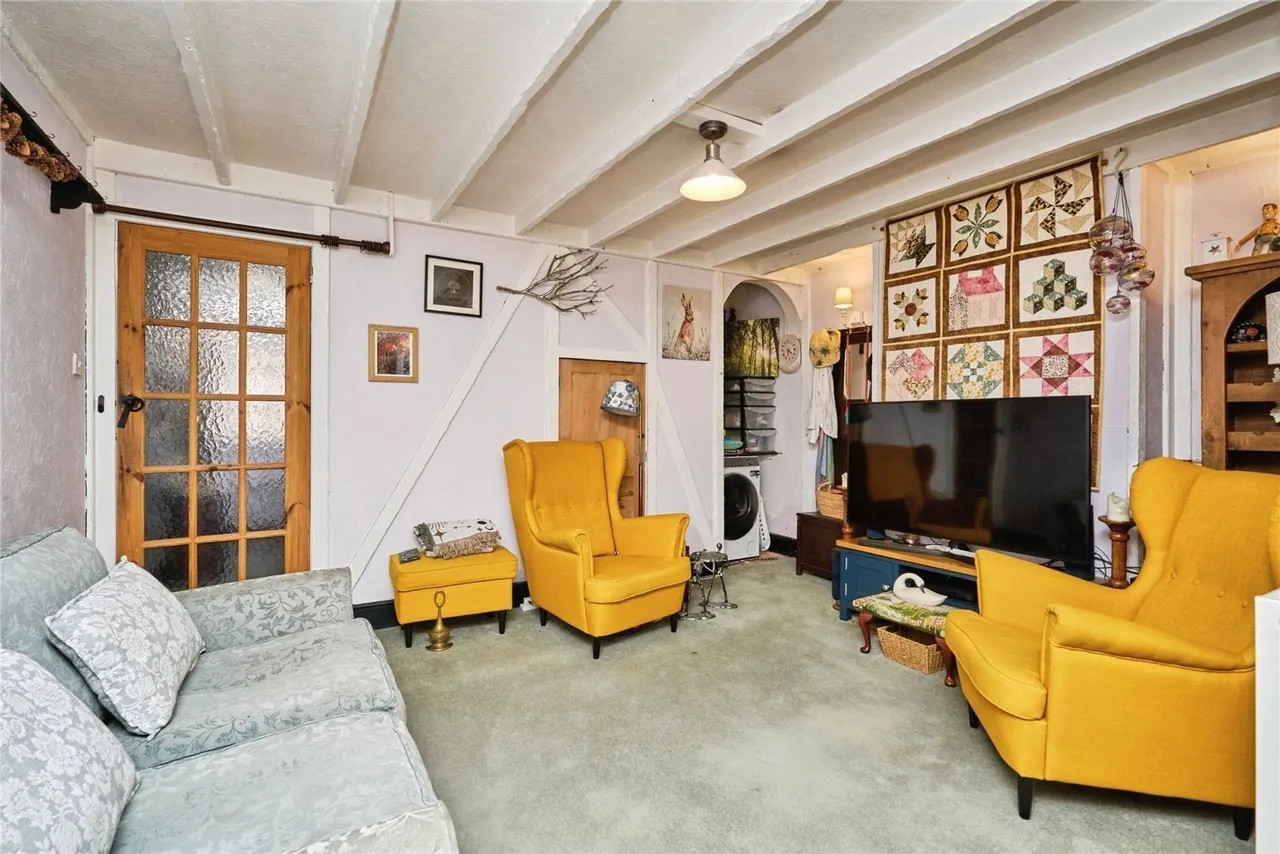 Castle Road, Newport, PO30, photo 4