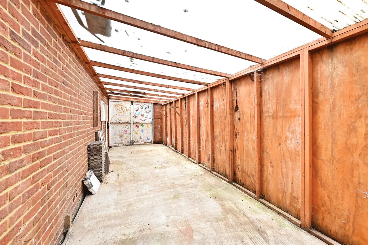 Reading Road, Hook, RG27 9EA, photo 21