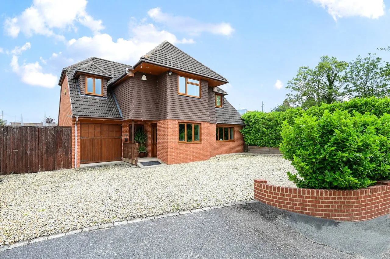 Reading Road, Hook, RG27 9EA, photo 23