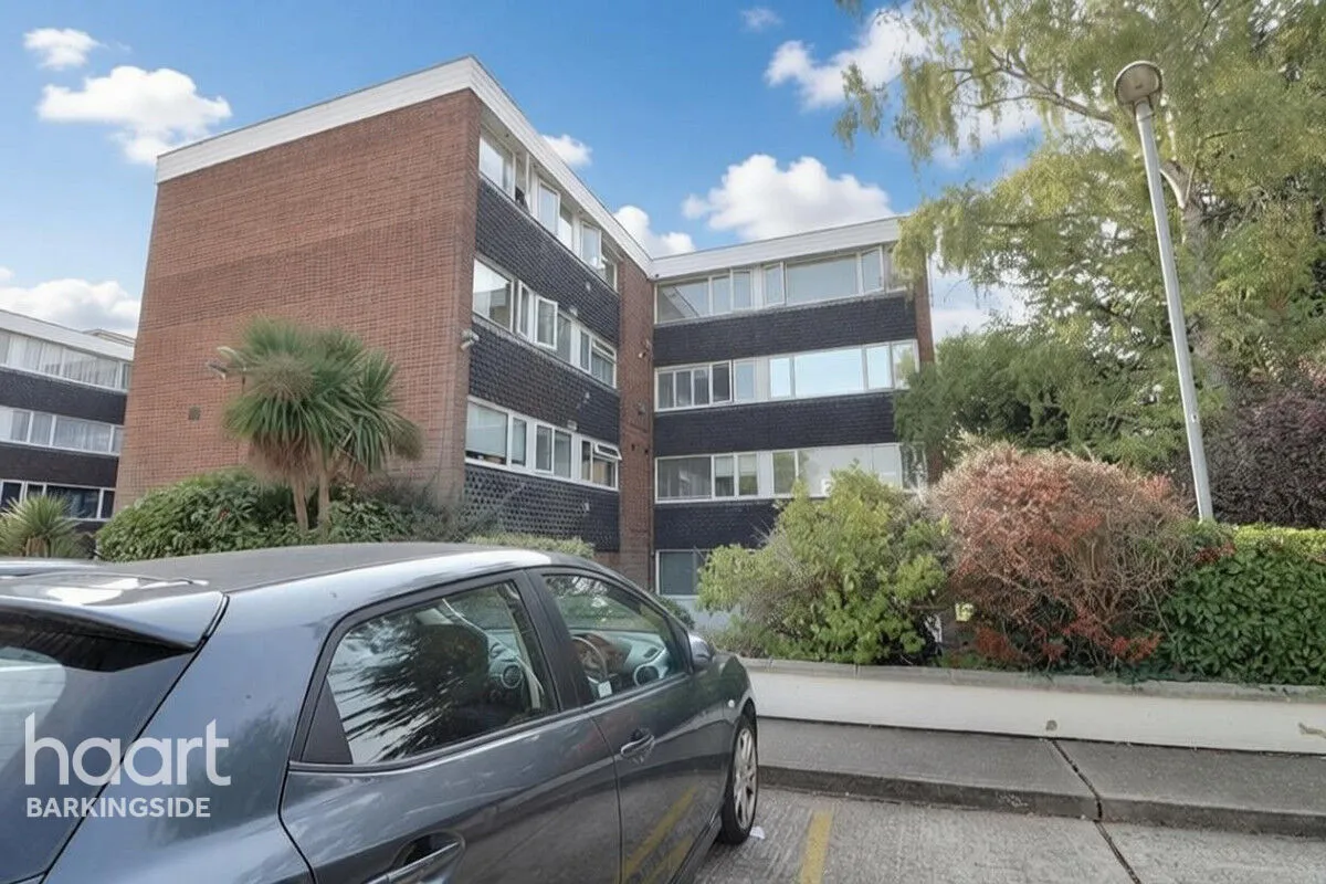 The Ridings, Chigwell, IG7, photo 13