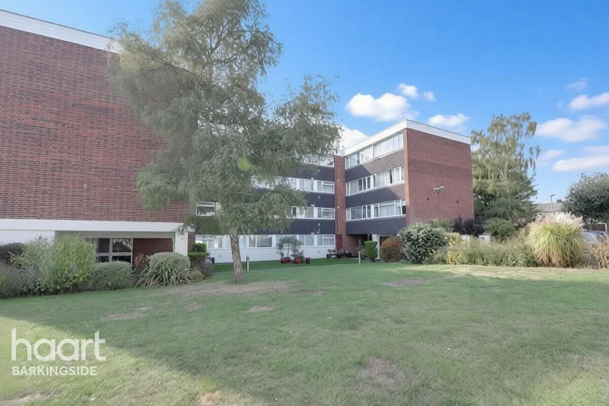 The Ridings, Chigwell, IG7, photo 11