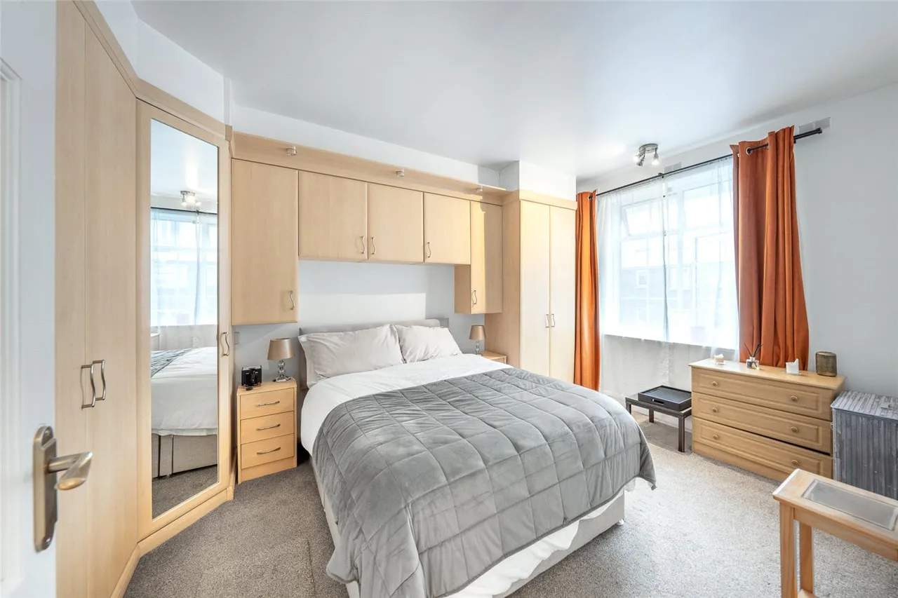 1 bed flat for sale — Langford Court, Abbey Road, St John's Wood, London, NW8