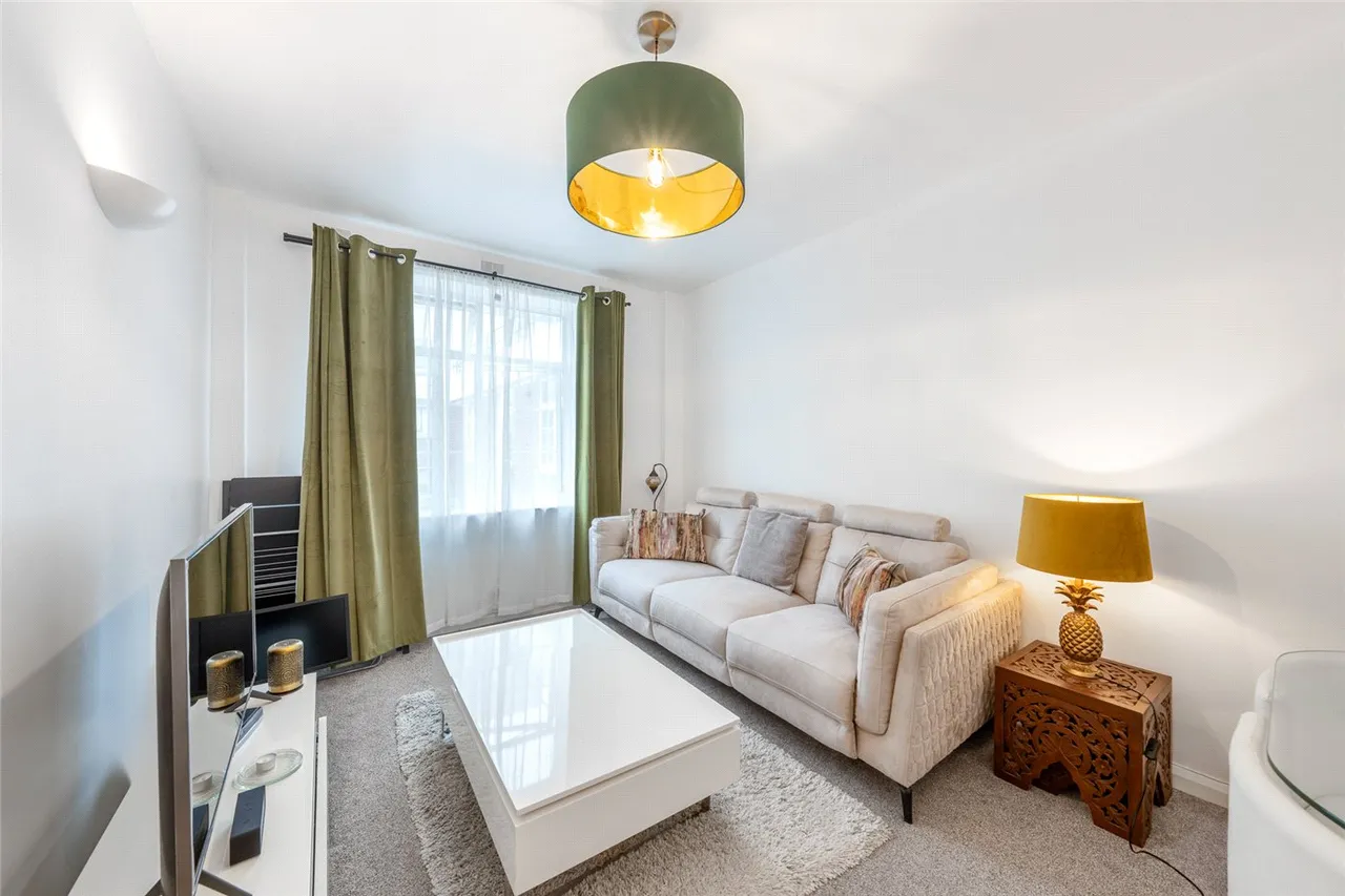 Langford Court, Abbey Road, St John's Wood, London, NW8, photo 5