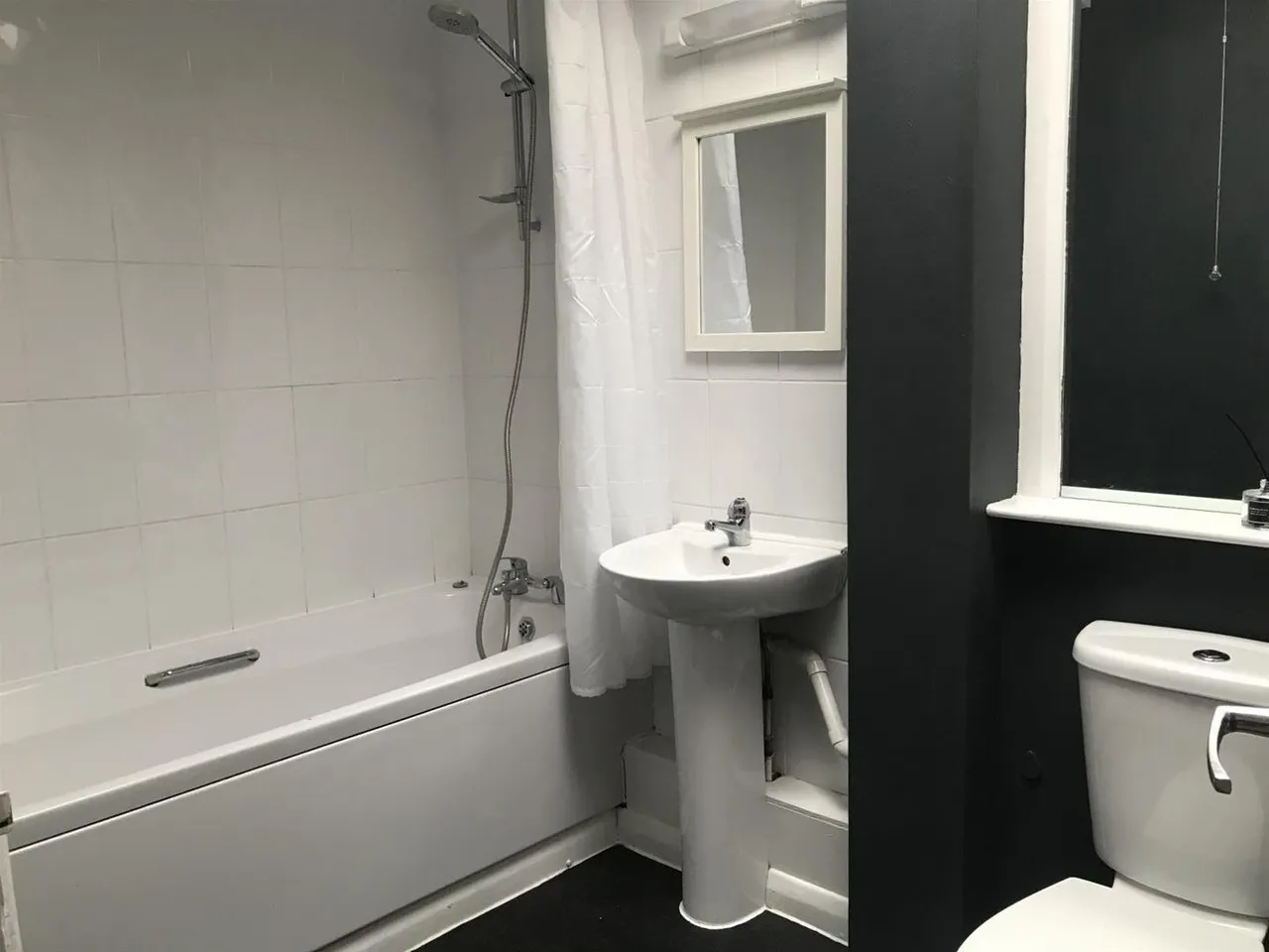 Hever Road, West Kingsdown, Kent TN15 6HD, photo 6
