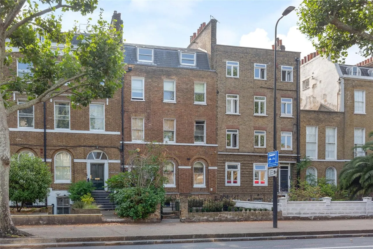 Kennington Park Road, London, SE11, photo 8