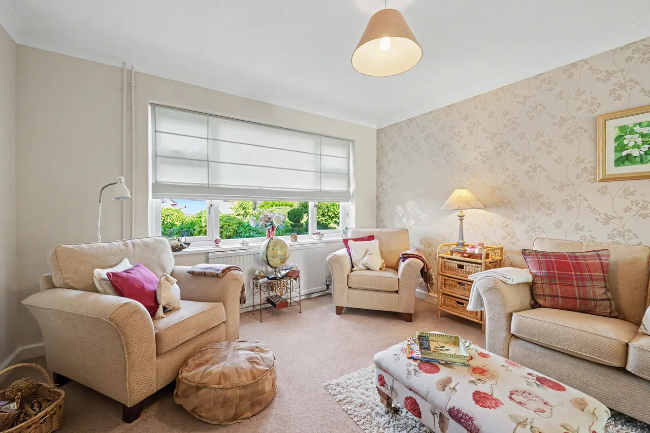 Wych Elm Close, Great Glen, LE8, photo 11