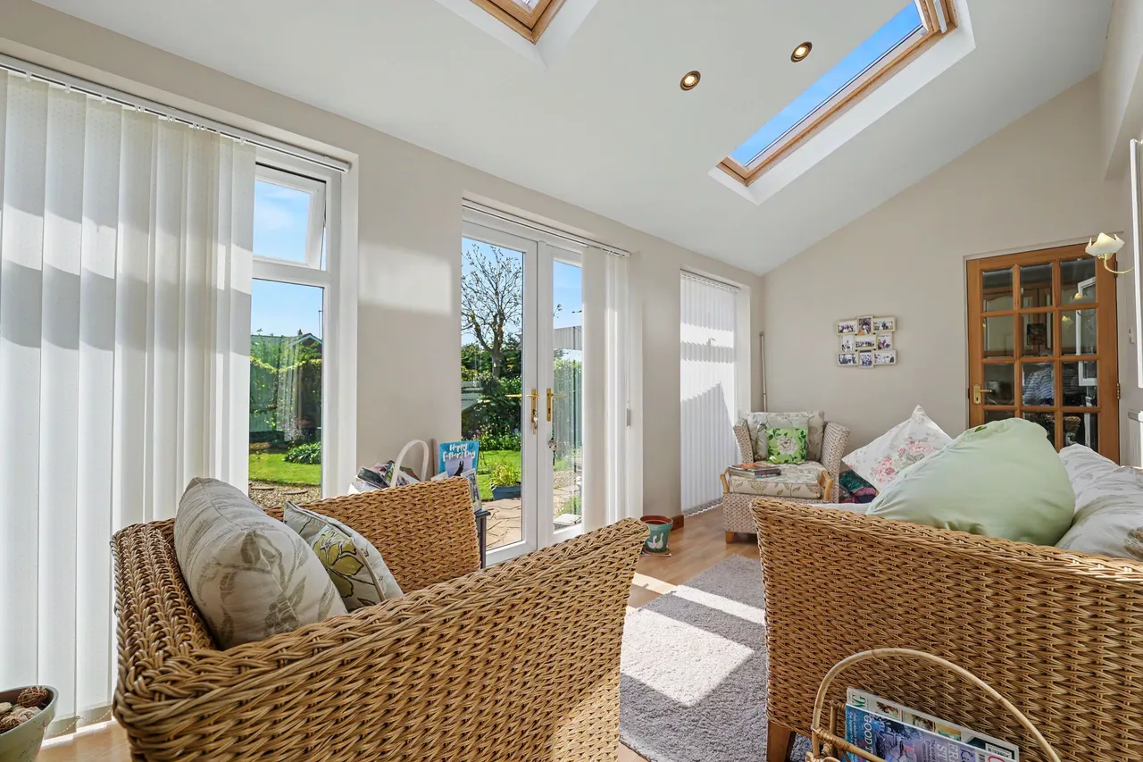 Wych Elm Close, Great Glen, LE8, photo 16