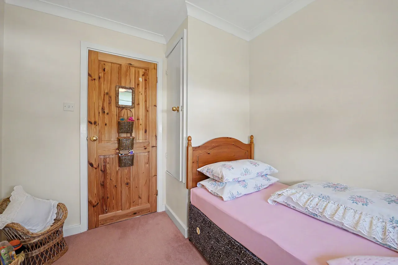 Wych Elm Close, Great Glen, LE8, photo 25