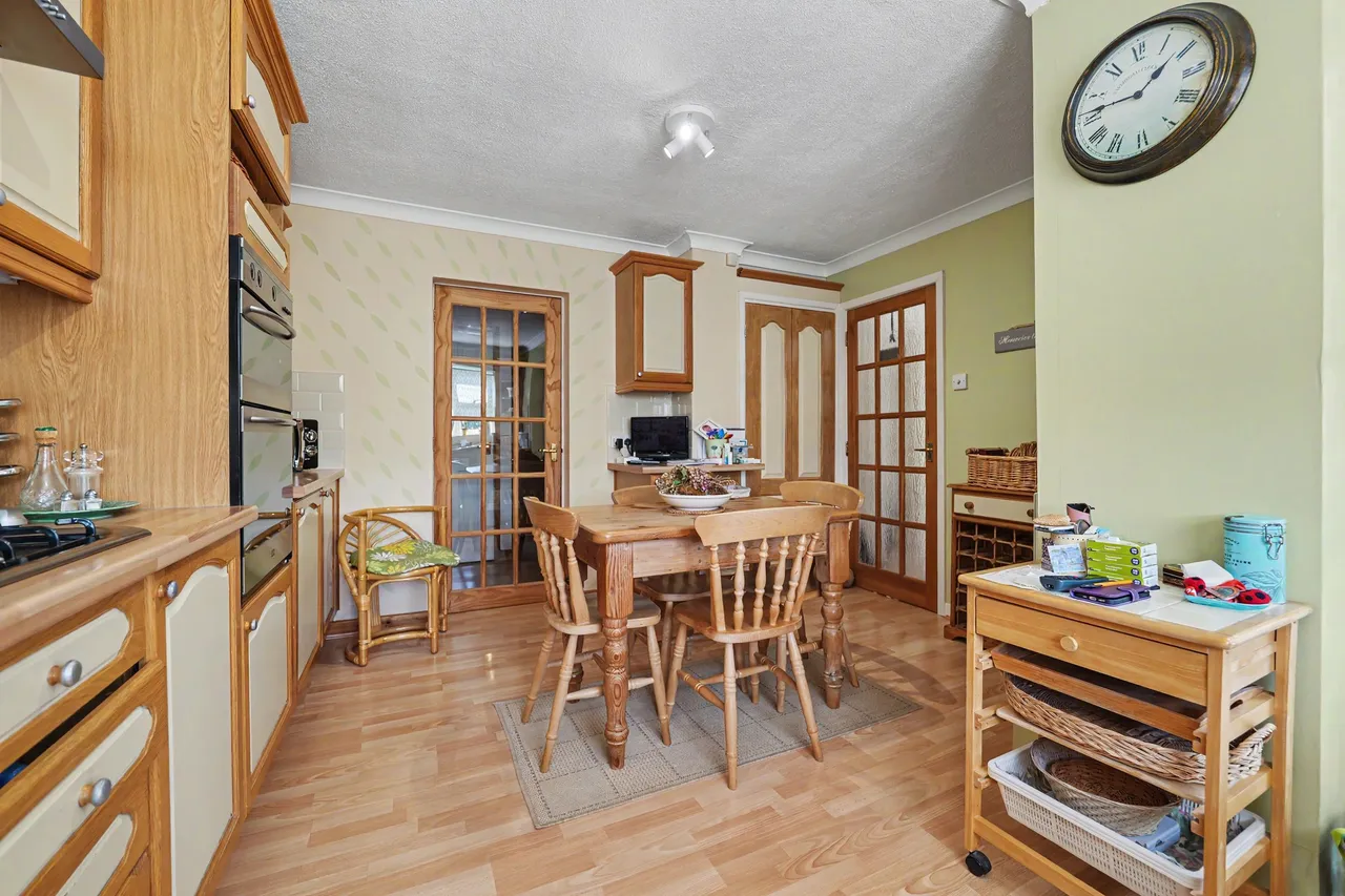 Wych Elm Close, Great Glen, LE8, photo 13