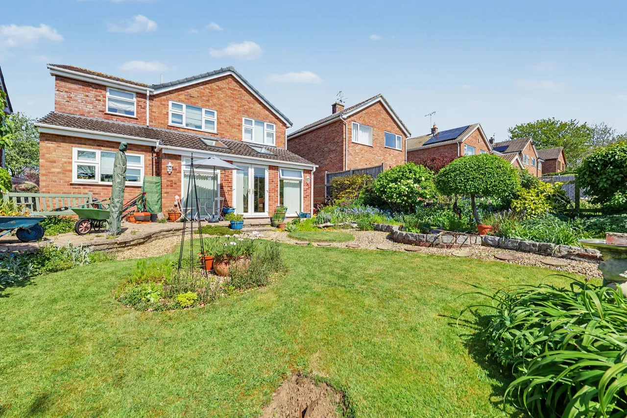 Wych Elm Close, Great Glen, LE8, photo 30
