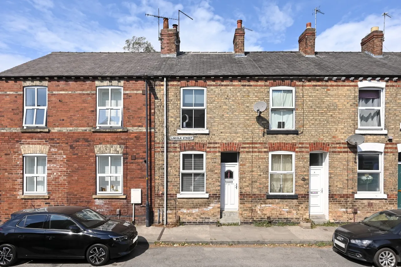 2 bed house for sale, Lincoln Street, York, YO26