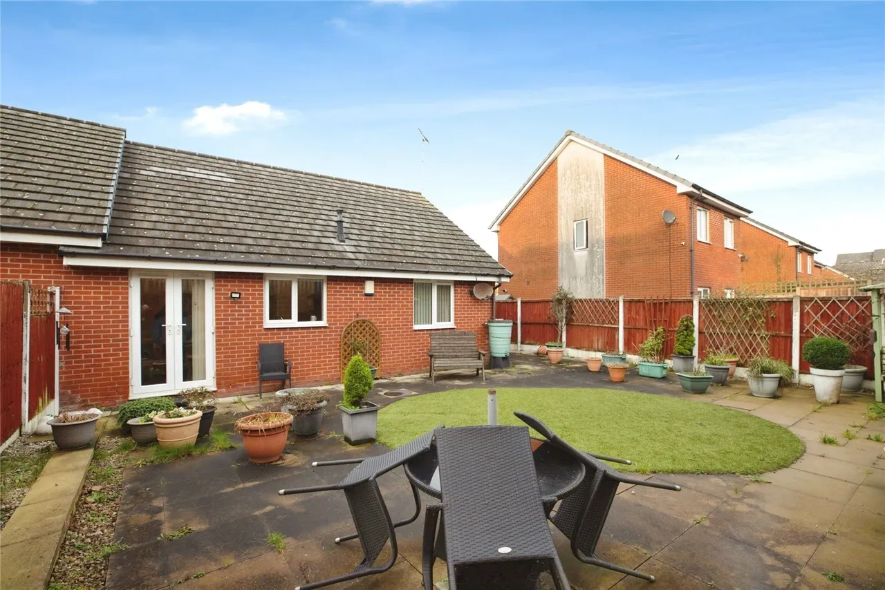 Mosley Walk, Blackburn, BB2, photo 17