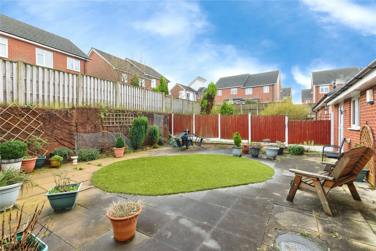 Mosley Walk, Blackburn, BB2, photo 15