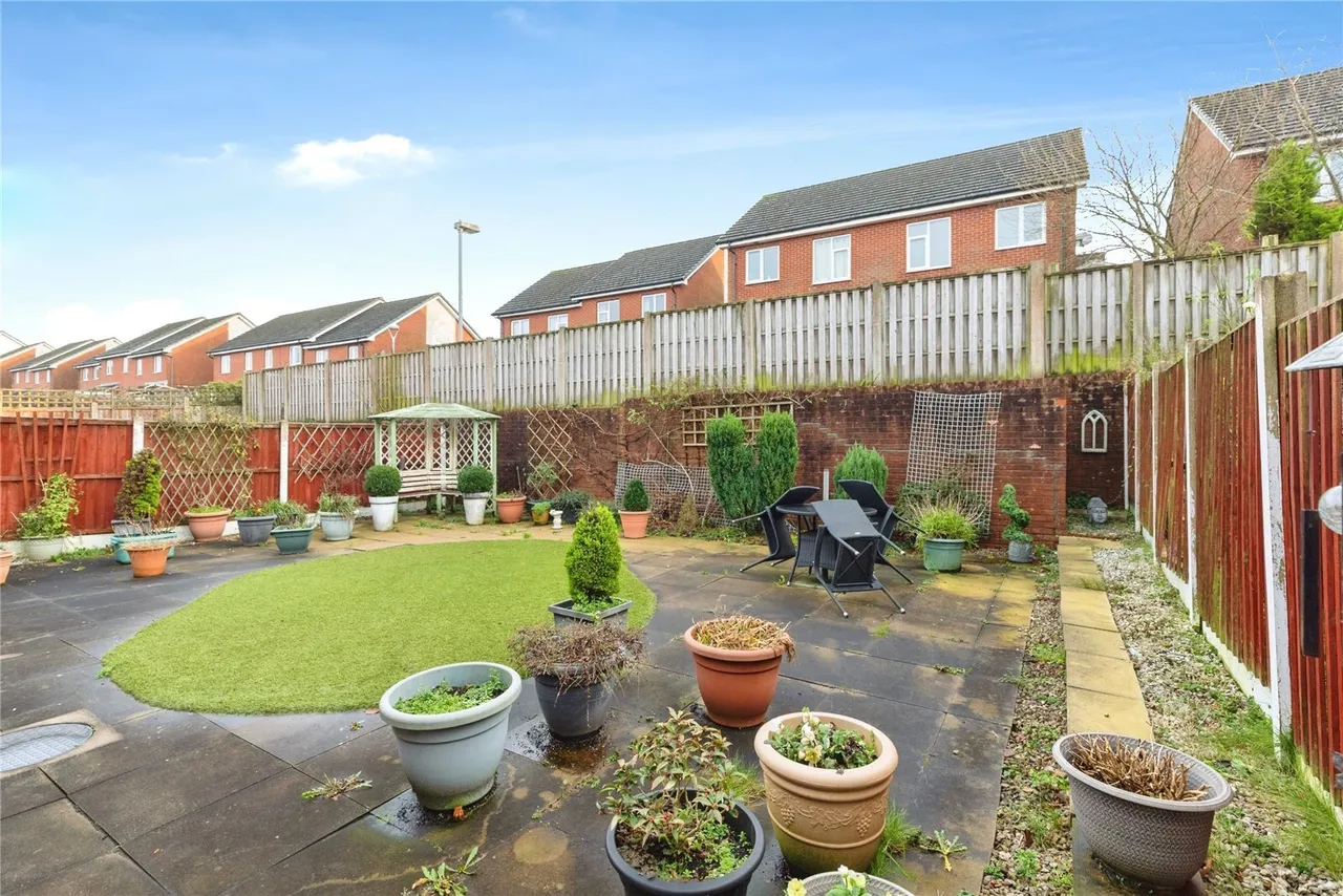 Mosley Walk, Blackburn, BB2, photo 14