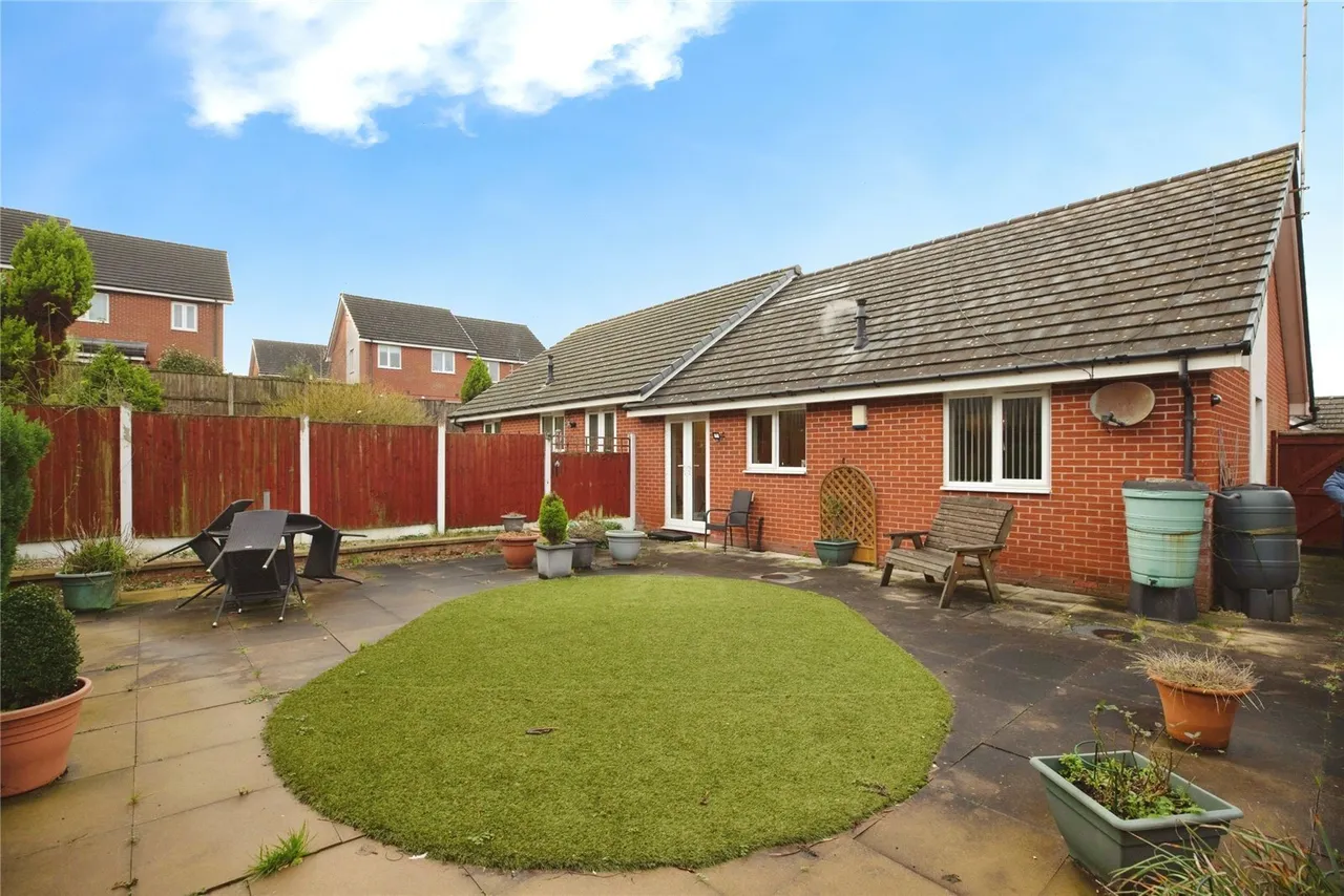 Mosley Walk, Blackburn, BB2, photo 16