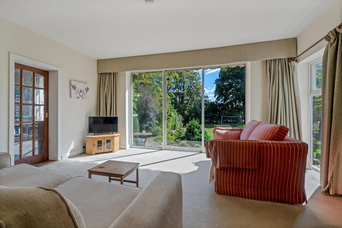 Brownhill Crescent, Rothley, LE7, photo 9
