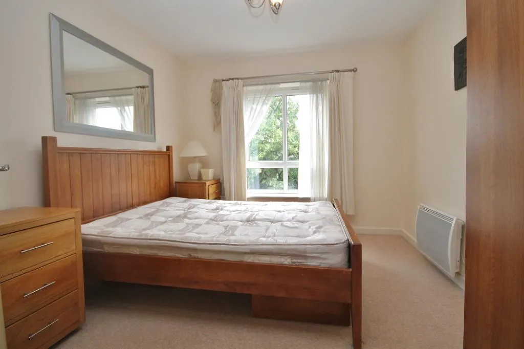 Oriental Road, Woking, GU22, photo 5