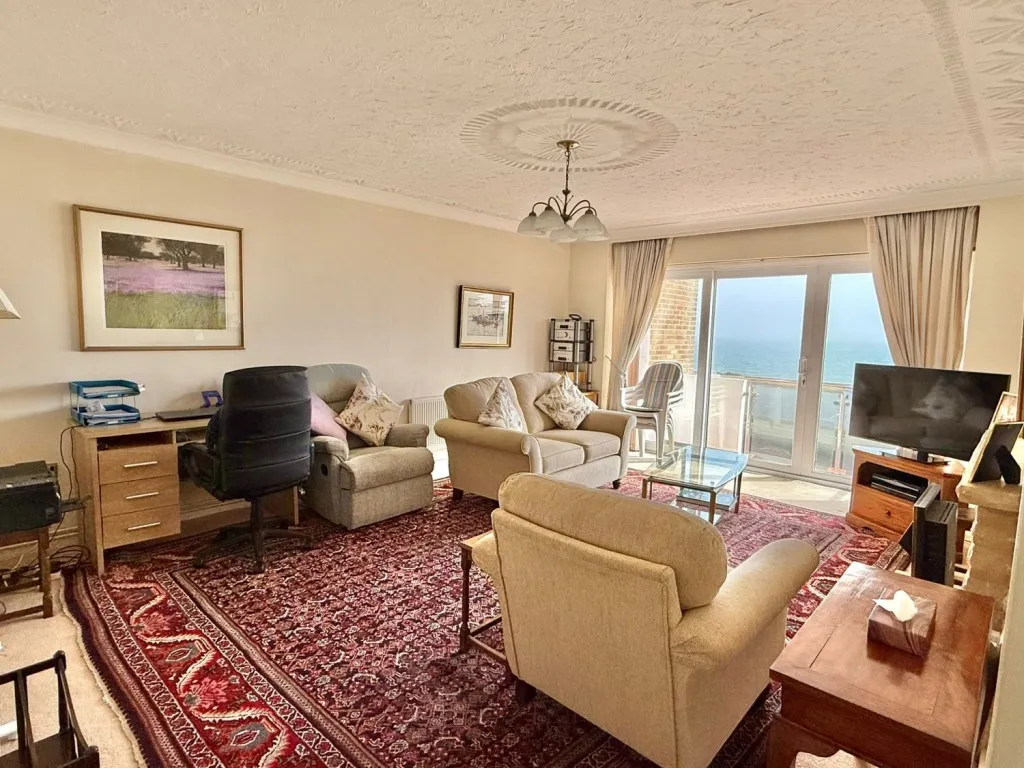 Whitby Road, Milford on Sea, SO41, photo 4