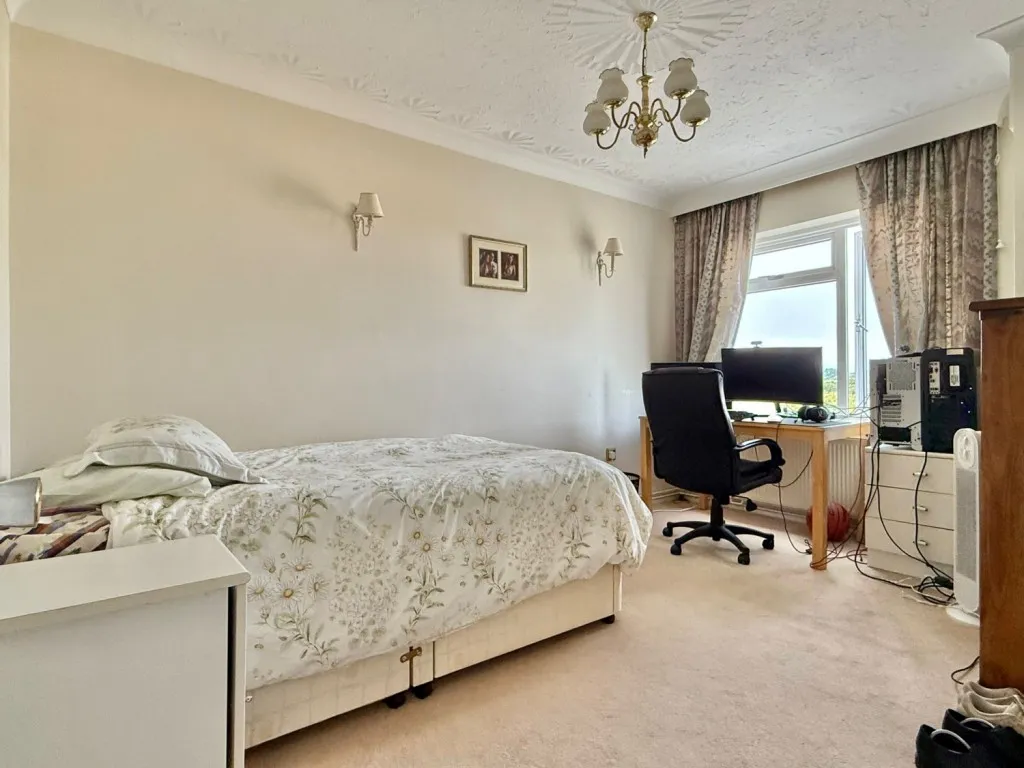 Whitby Road, Milford on Sea, SO41, photo 9