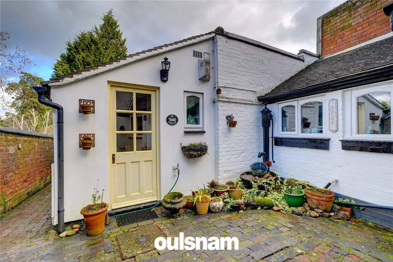 Swan Street, Alvechurch, Birmingham, Worcestershire, B48 7RR, photo 22