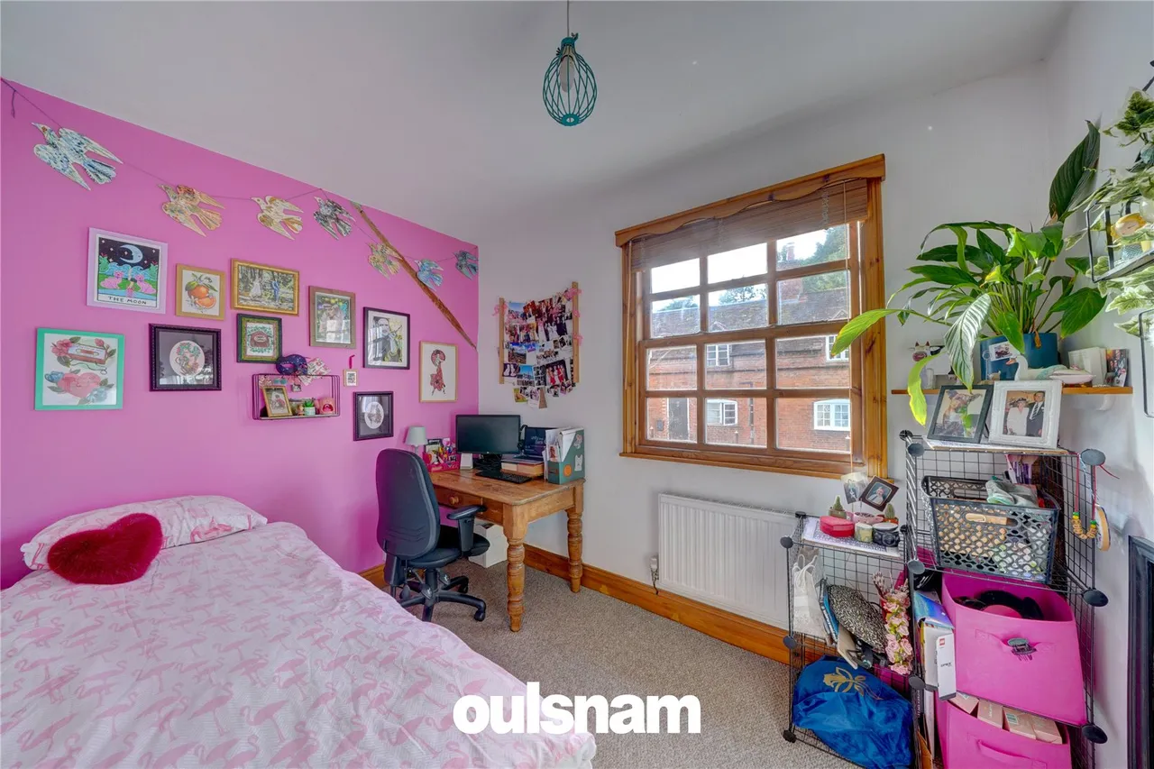Swan Street, Alvechurch, Birmingham, Worcestershire, B48 7RR, photo 15