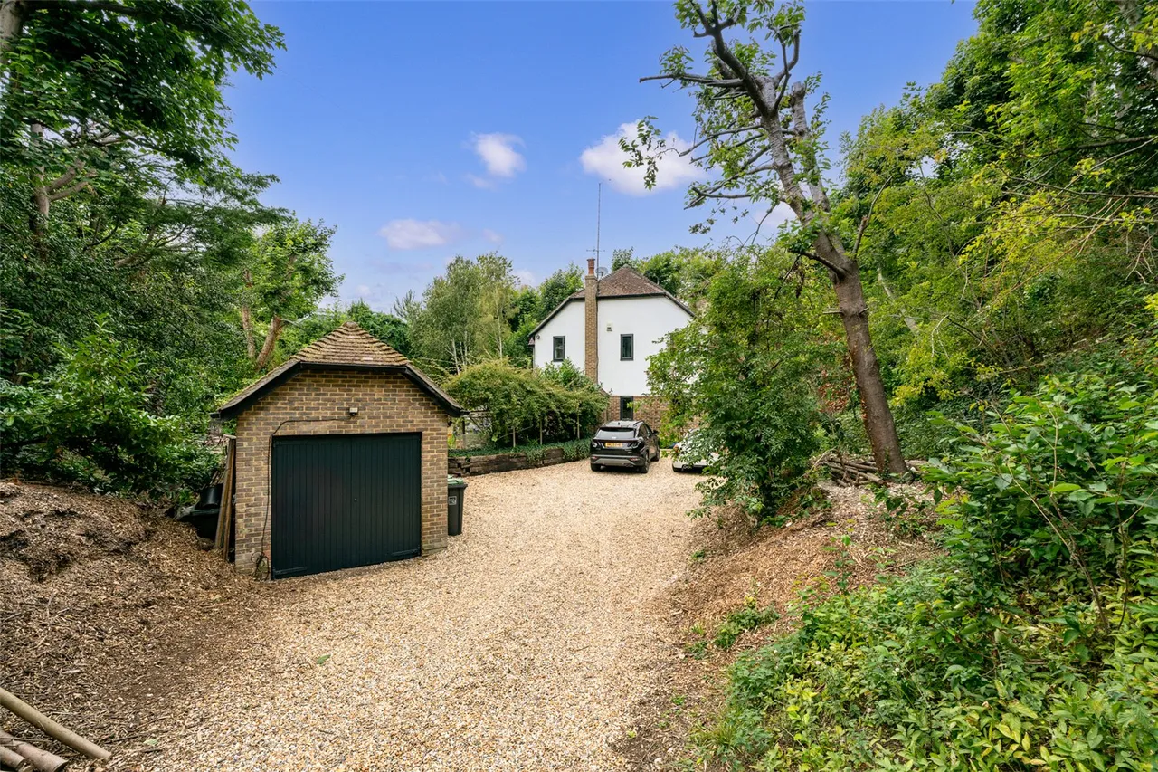 Arundel Road, High Salvington, BN13, photo 25