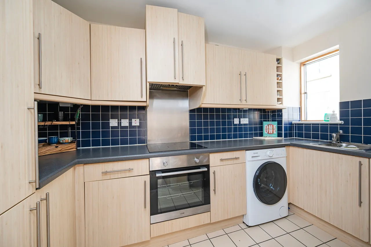 Flat 8, 54 Folgate Street, London, photo 5