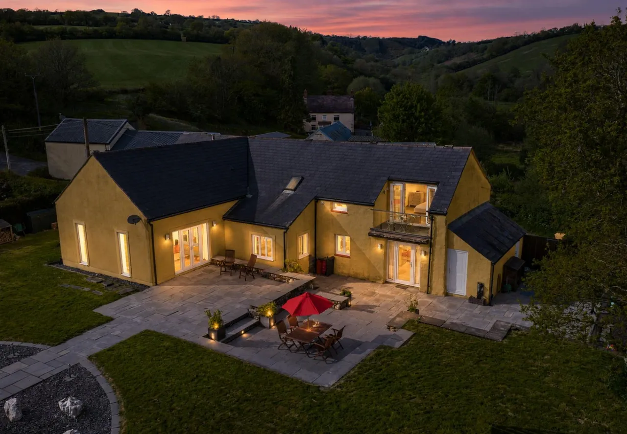Ty'r Felin, Felingwm Uchaf, SA32, photo 40