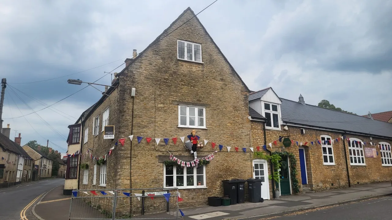 1 bed flat for sale — North Street, Milborne Port, Sherborne, Somerset, DT9 5ET