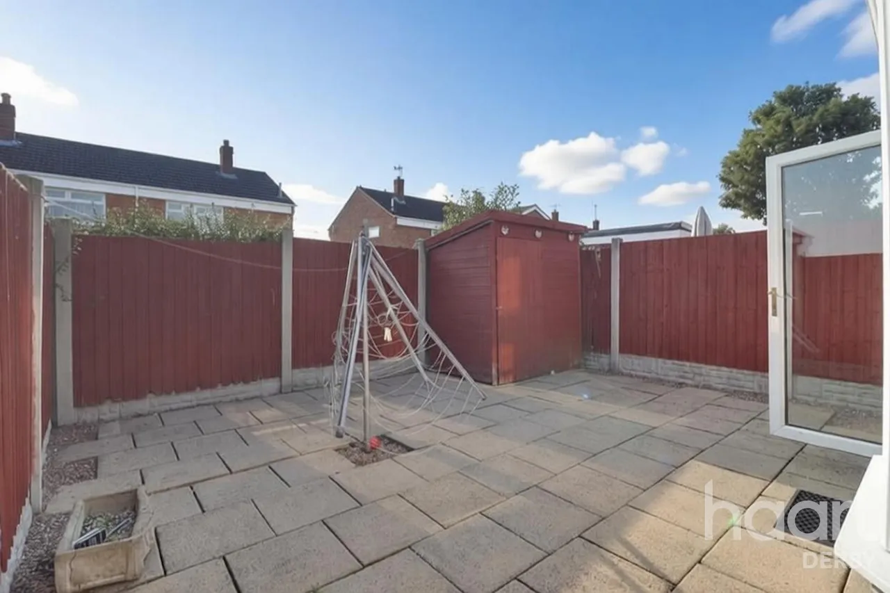 Kestrels Croft, Sinfin, DE24, photo 15