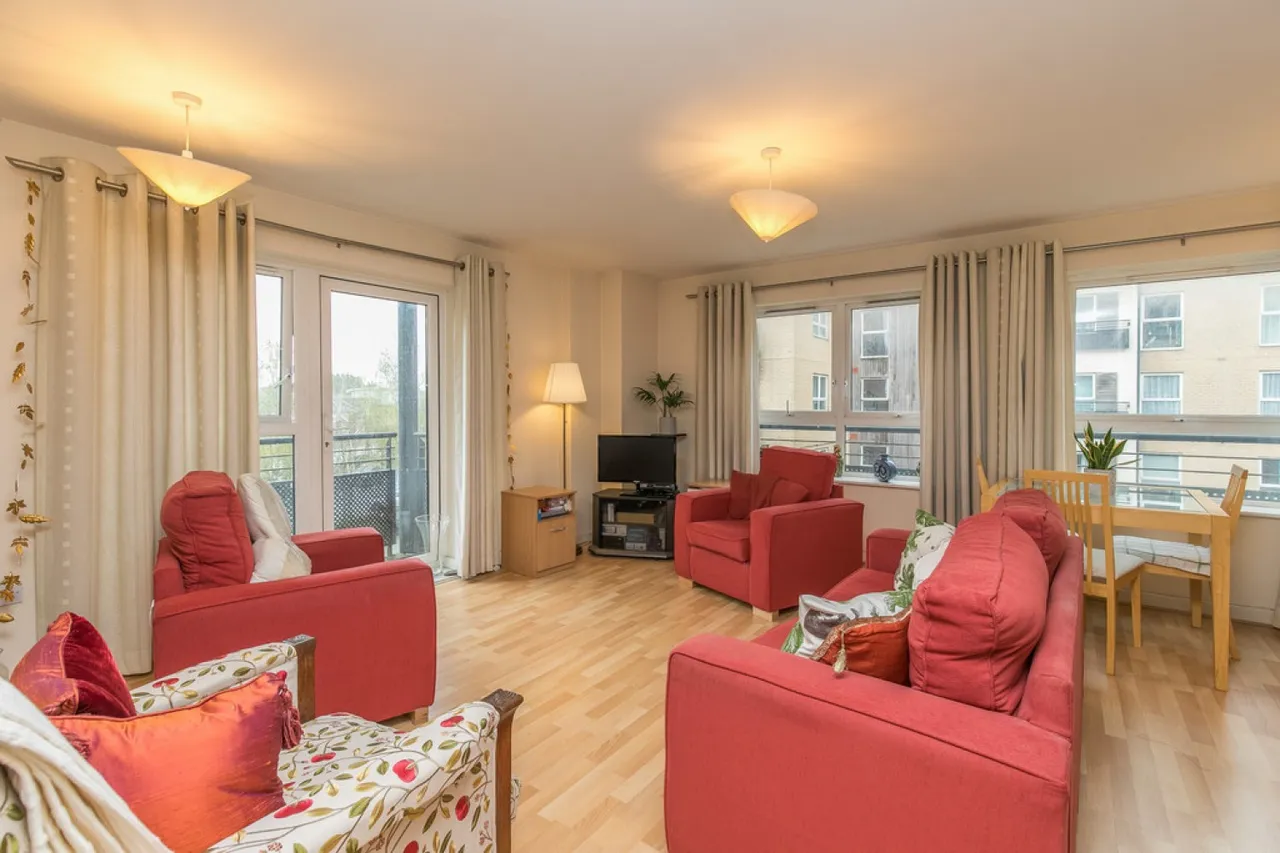 Lanadron Close, Isleworth, TW7, photo 2