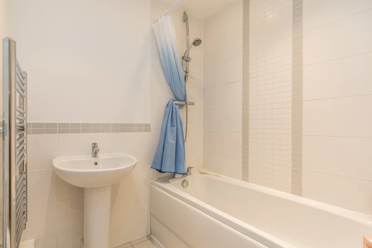 Lanadron Close, Isleworth, TW7, photo 7