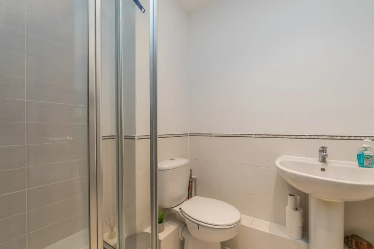 Lanadron Close, Isleworth, TW7, photo 10