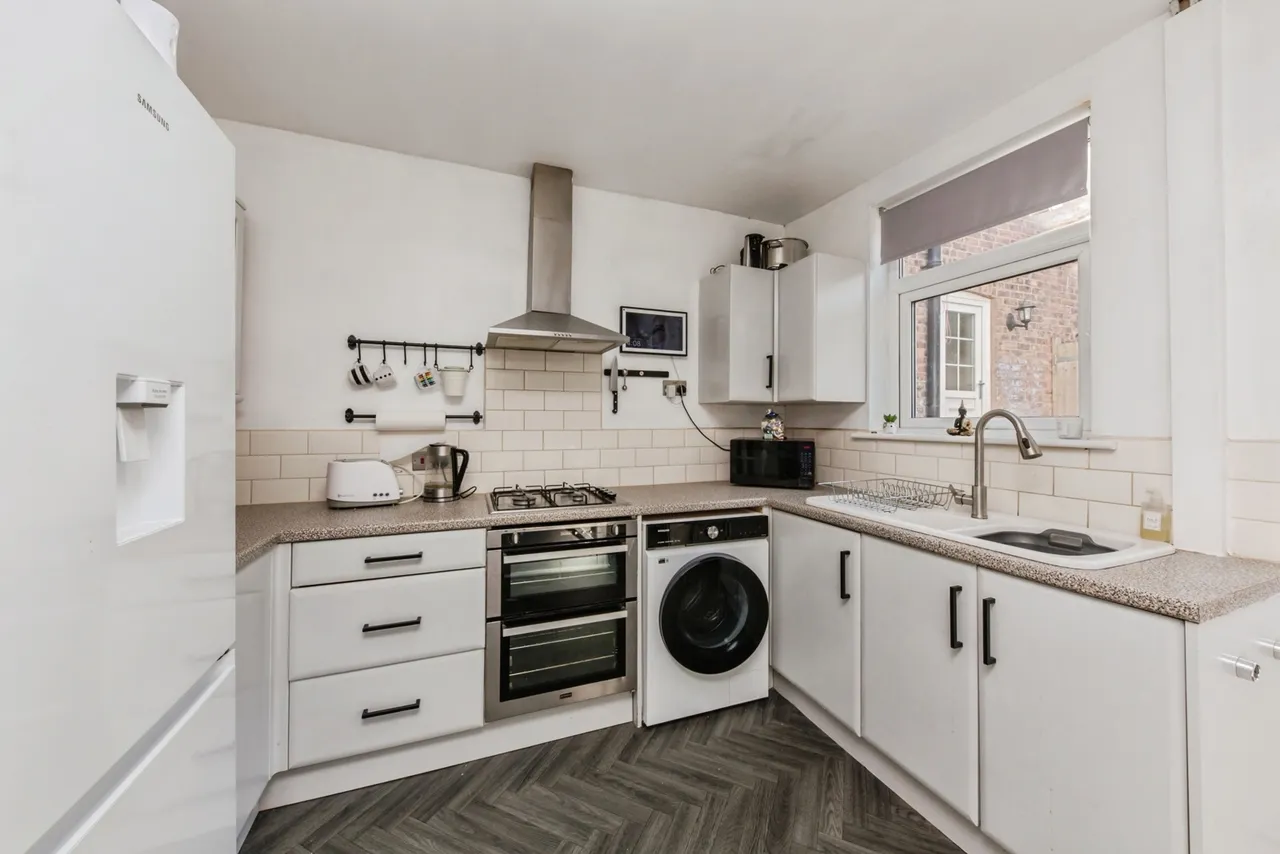 Pitt Street, Macclesfield, Cheshire, SK11, photo 13