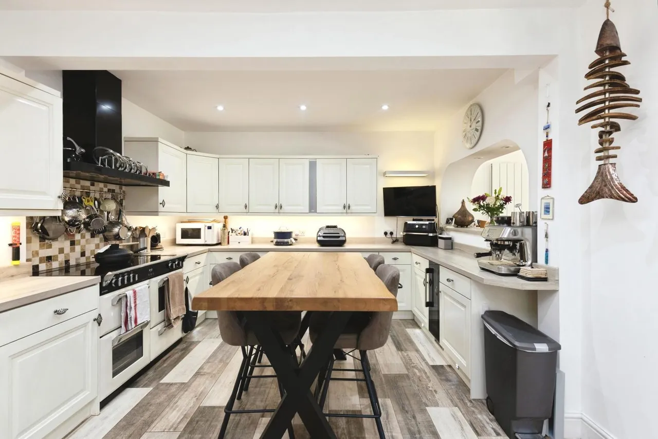 The Wheatridge, Abbeydale, Gloucester, Gloucestershire, GL4, photo 6