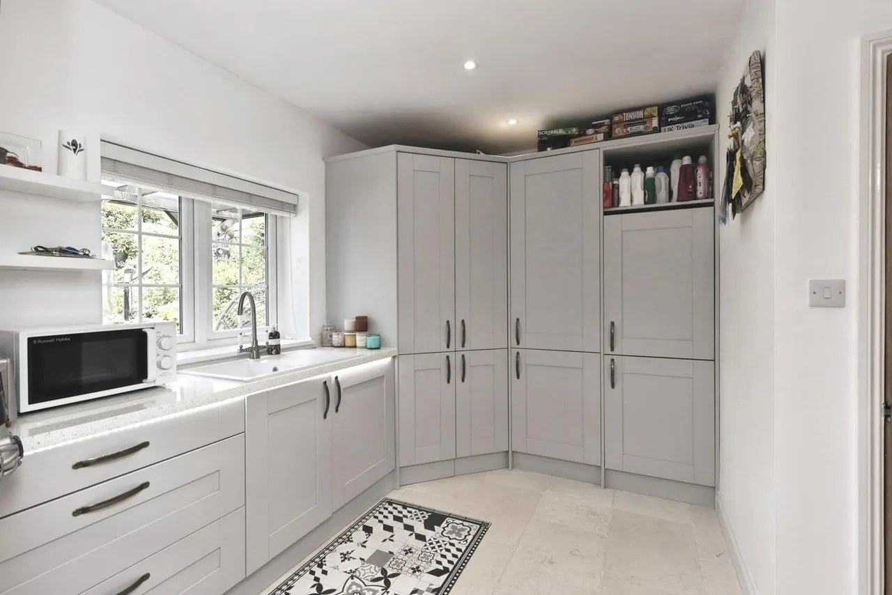 The Wheatridge, Abbeydale, Gloucester, Gloucestershire, GL4, photo 10