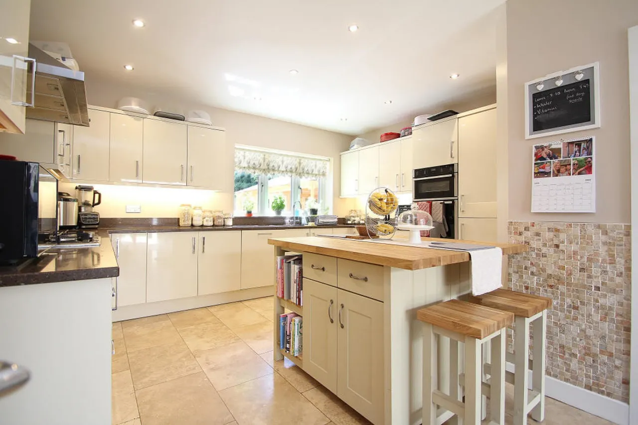Arden Close, Balsall Common, photo 3