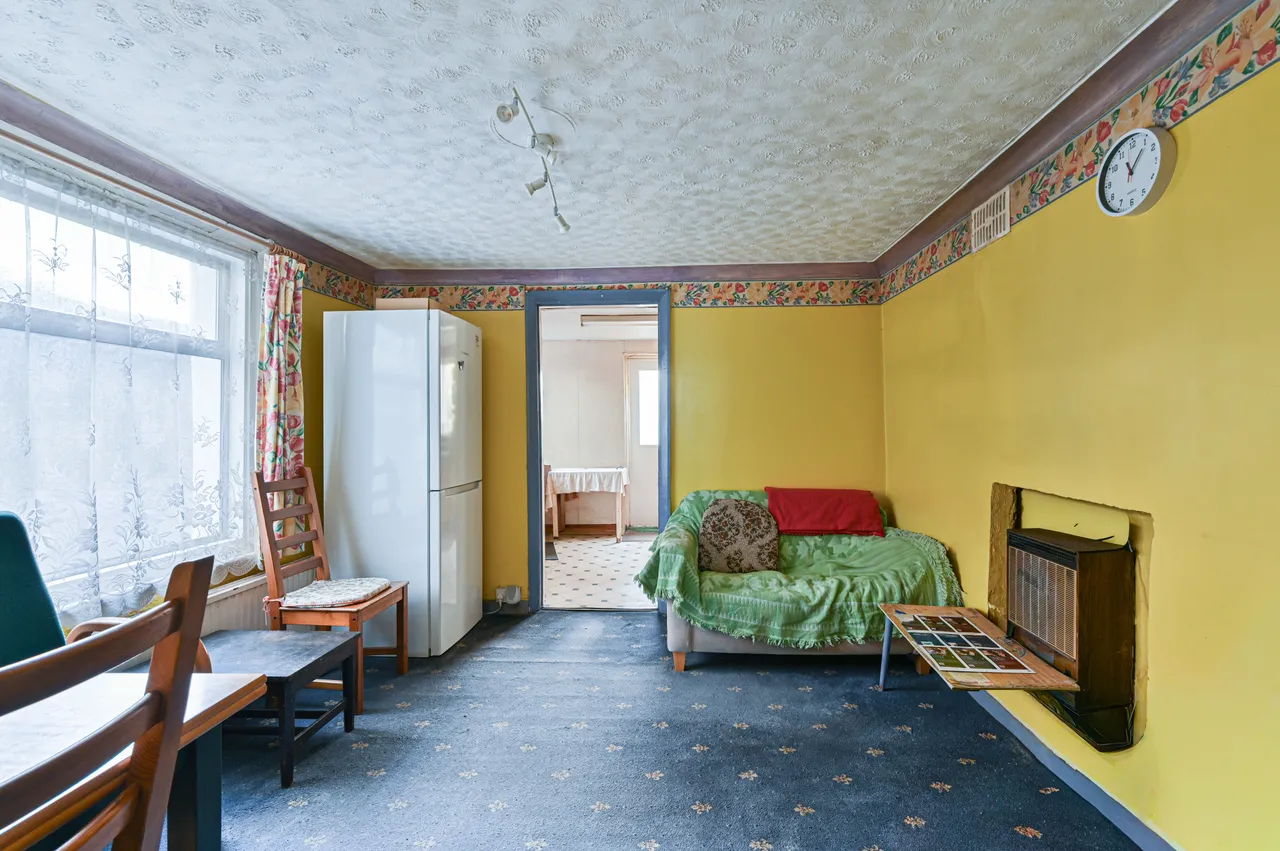 143 Longley Road, London, photo 4