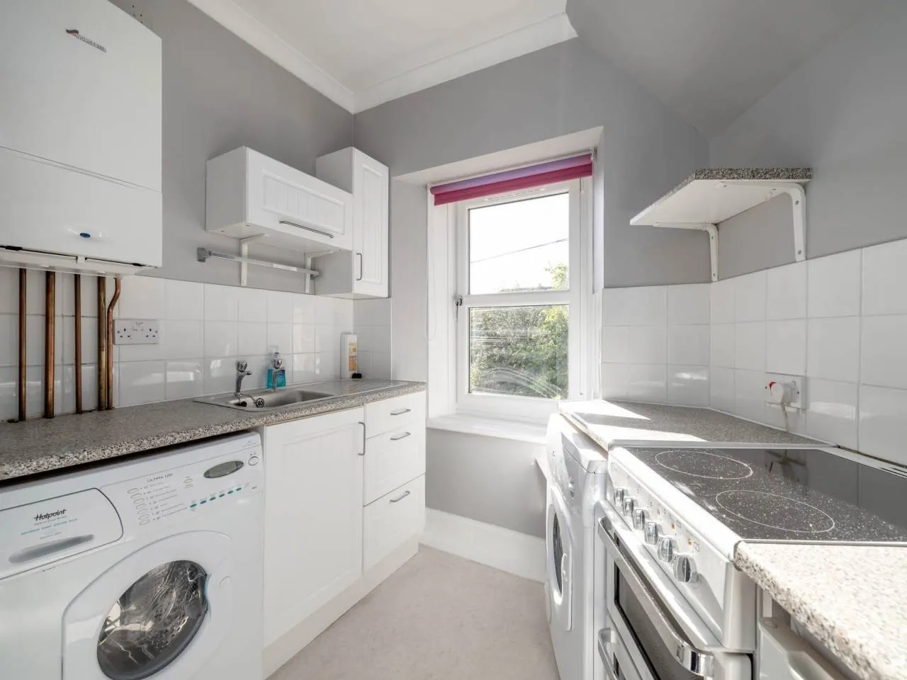 Main Street, Davidson Mains, EH4, photo 5