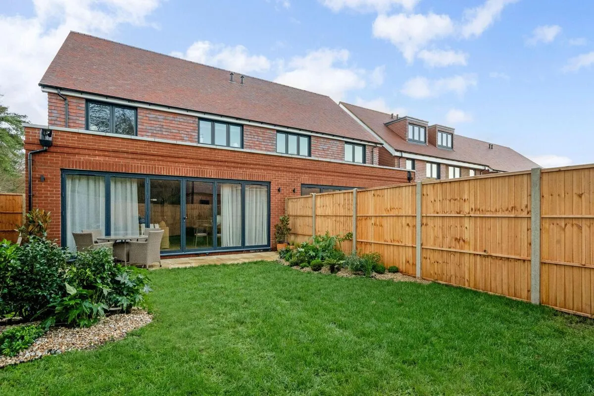 Hind Gardens, Hindhead, GU26, photo 18