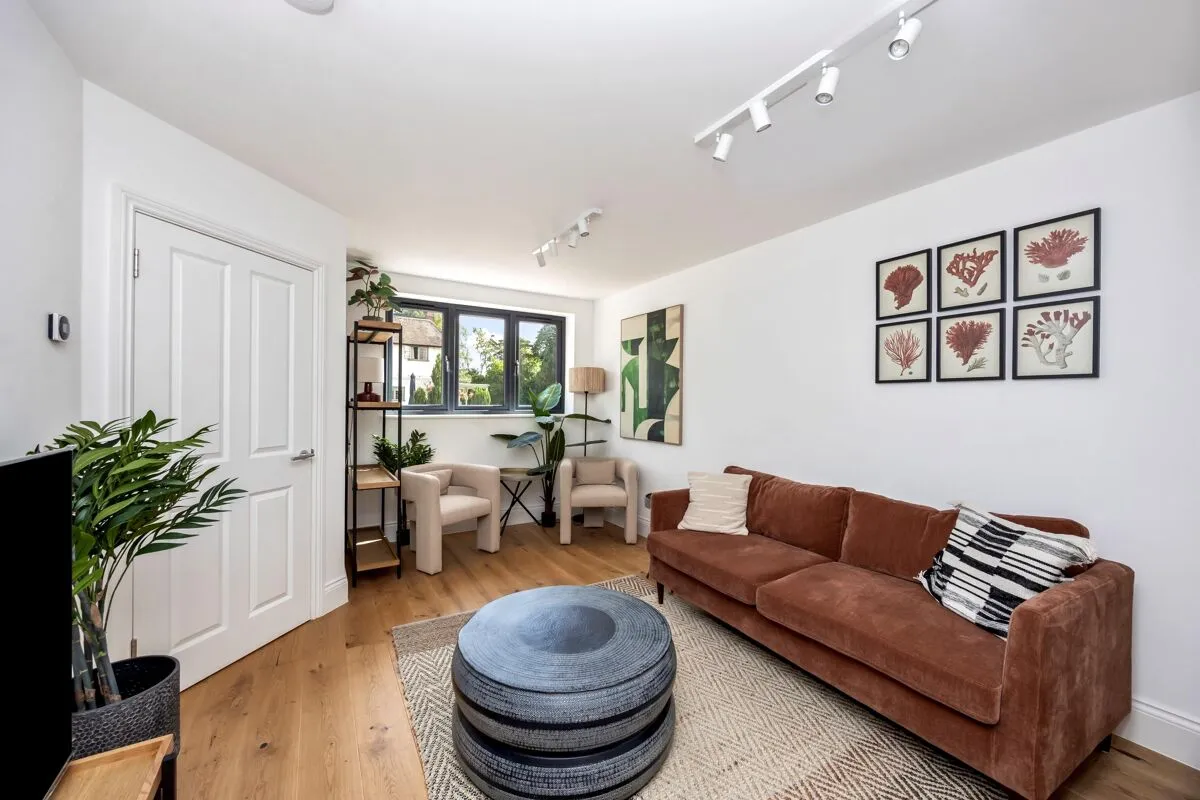Hind Gardens, Hindhead, GU26, photo 9