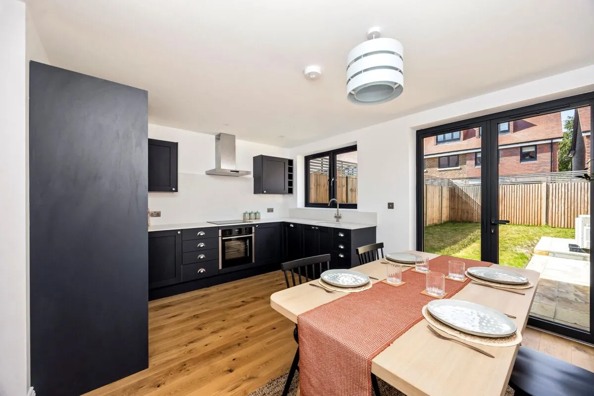 Hind Gardens, Hindhead, GU26, photo 5