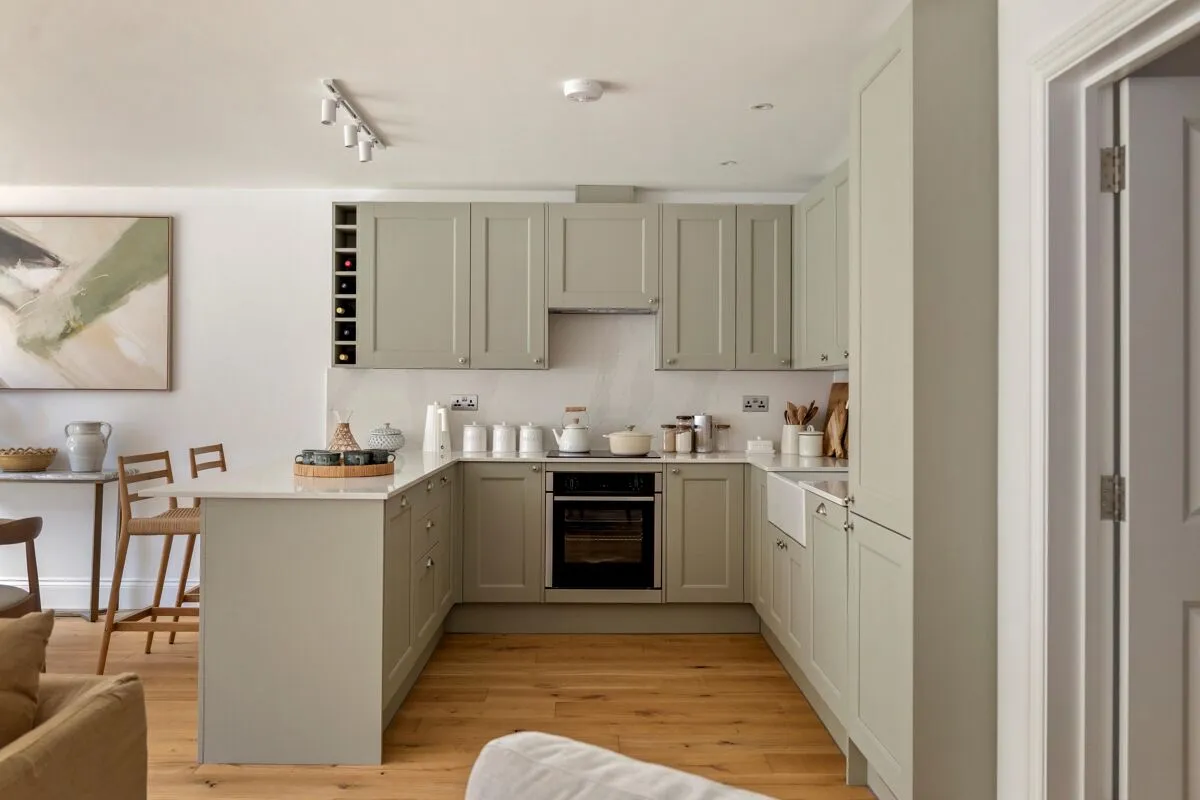 Hind Gardens, Hindhead, GU26, photo 8