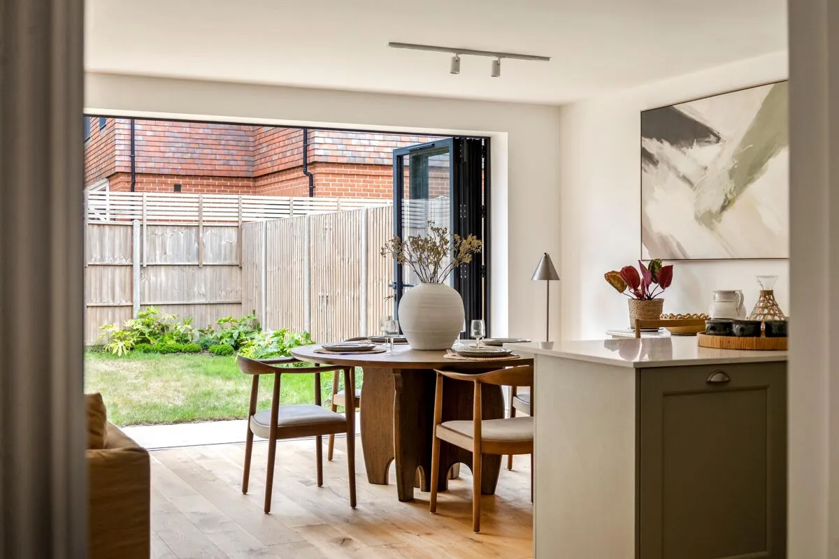 Hind Gardens, Hindhead, GU26, photo 3
