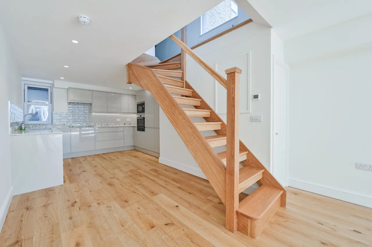 Flat 2, 60 Gloucester Drive, London, photo 5