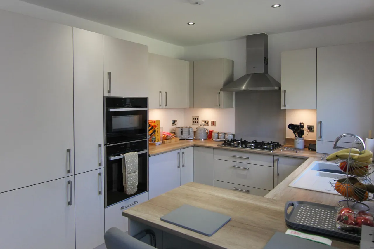 Heathpoult Road, Verwood, BH31, photo 5