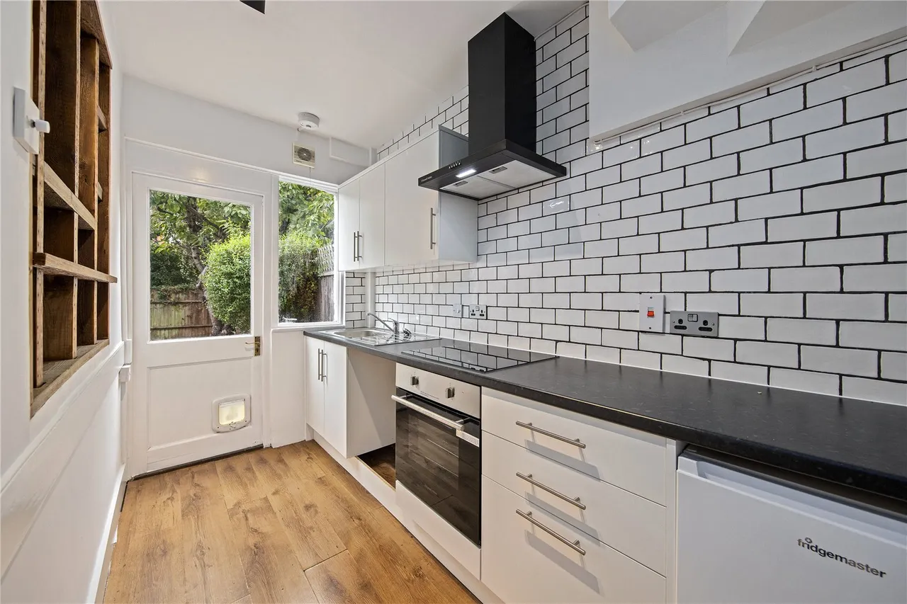 Manor Grove, Richmond, TW9, photo 2