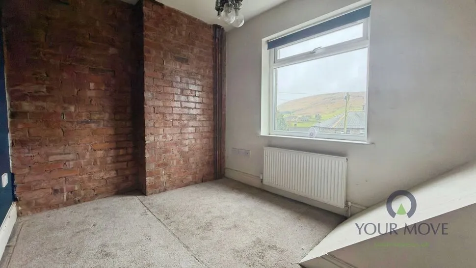 Dumfries Avenue, Denshaw, OL3, photo 5