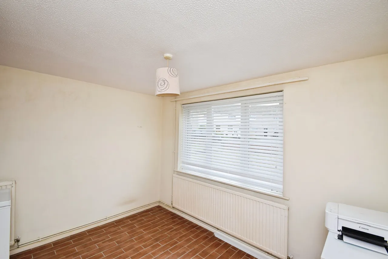 Bron Gwendraeth, Kidwelly, SA17, photo 18